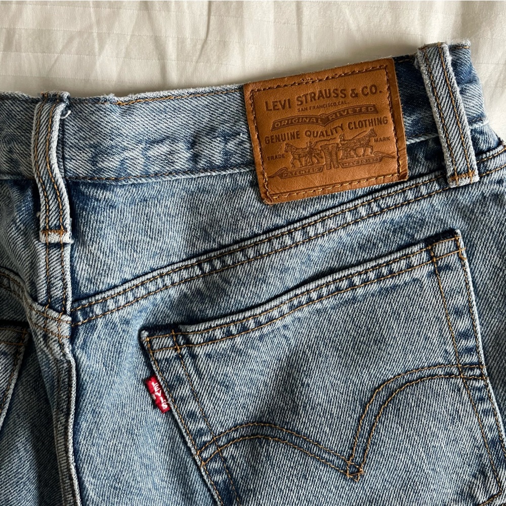 LEVI Shorts